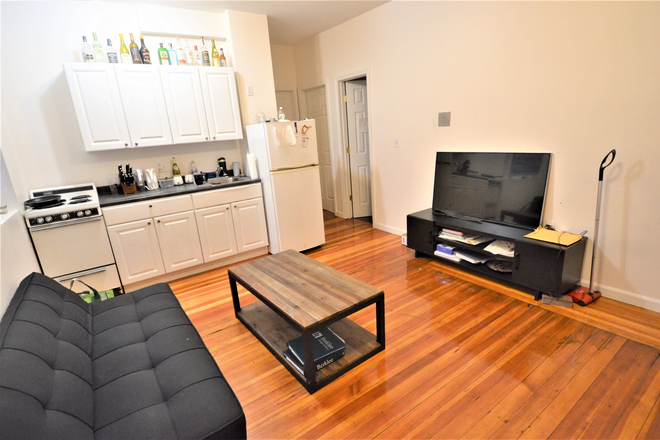 kit - Two Bedroom on Symphony Rd . Apartments