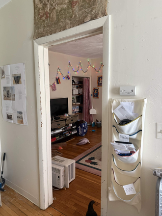 Entrance/Living room - Duplex close to campus Duplex