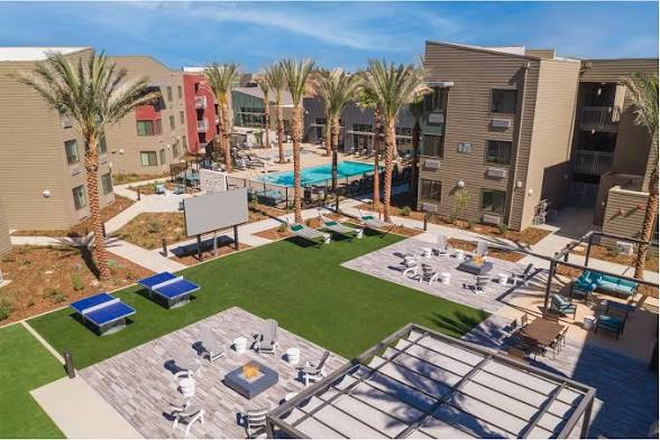 Exterior Amenties - Merced Station Apartments