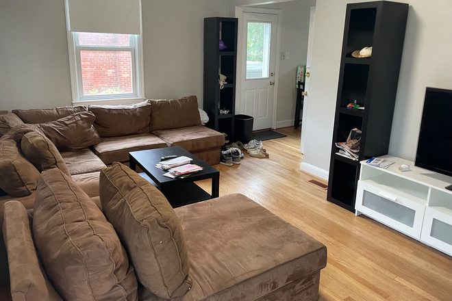 Living Room - Fully renovated house for rent near Campus! Cleaning Service Provided!