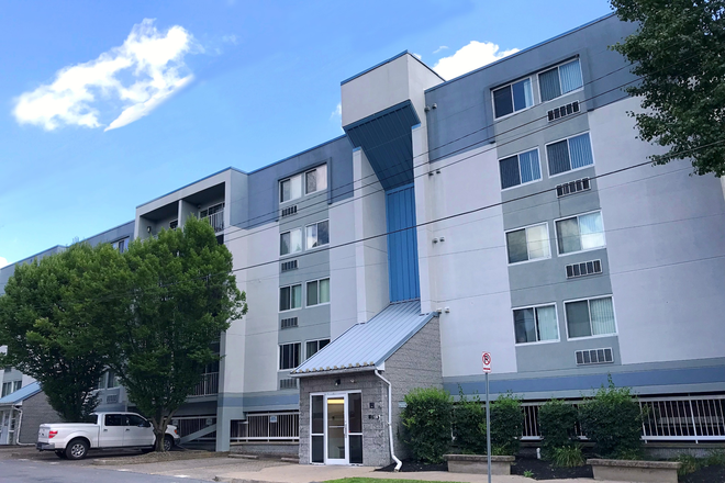 Exterior - The Collegian Apartments