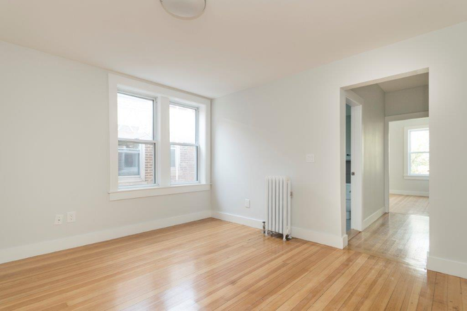 1 - Renovated Brighton 2 Bed | Near Cleveland Circle & Green Line | Parking Available Apartments