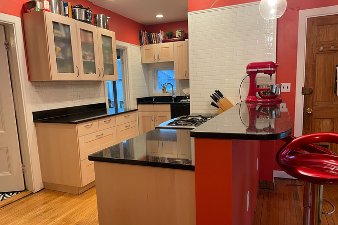 Kitchen - Child friendly 3-bed: Walk to Harvard and T!
