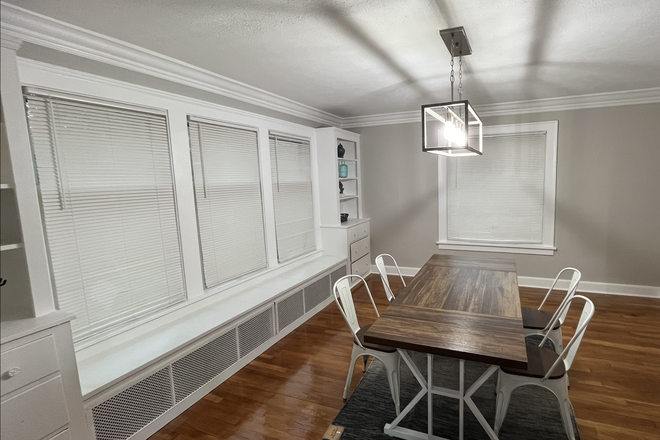 Dining Room - Private Bedroom CWRU Area House