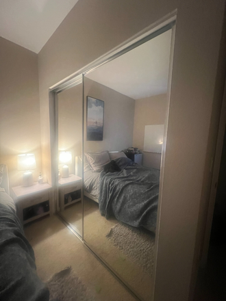 bedroom closet - furniture can be negotiated - Villa Siena, 5-7 min from campus