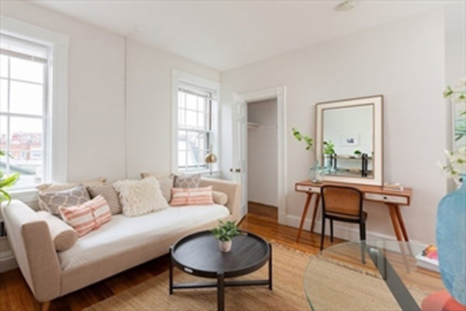 Flexible Living Space - Renovated & Sun-Splashed Top-Floor Harvard Square Elevator Building Studio Condo