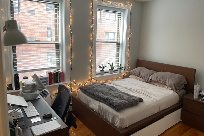 3 - SEPT 2026: North End. 1 and 2 Beds. Laundry. Dishwasher. Renovated Kitchen Apartments