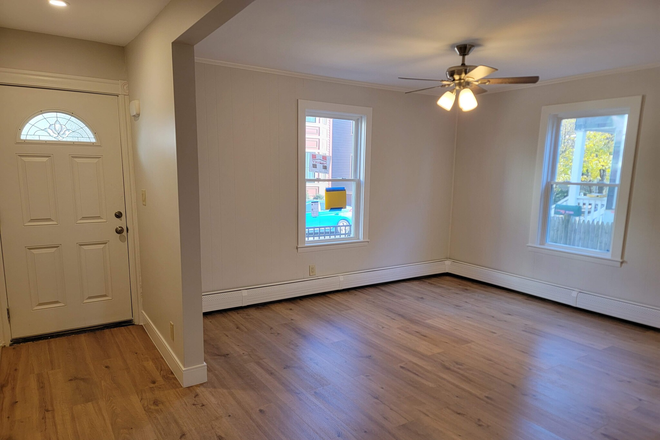 Living Room - Harvard/Central Squares Renovated Apartment! Private Laundry. Near T.