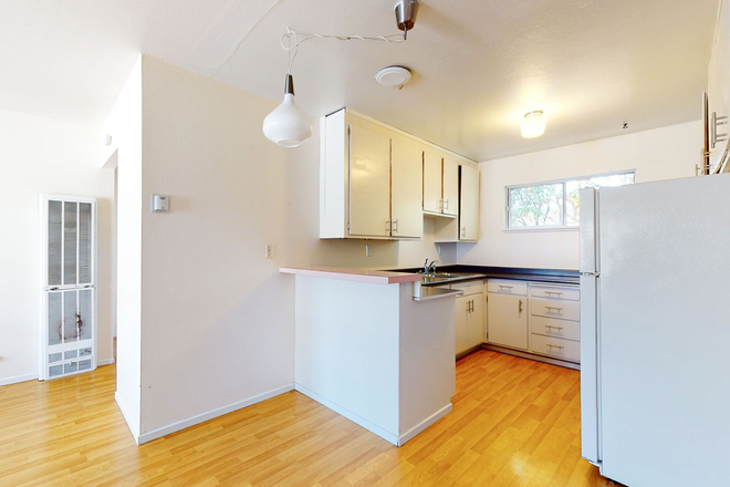  - 1635 Francisco St - 2BR/1.0BA