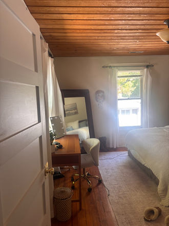 Bedroom - Sublease for Spring 2027, 3 minute walk from campus, House (Shared Housing)