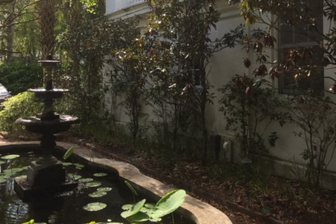 Fountain, pond and garden - Hist. Trenholm Mansion(c1850), incl utils, walk to MUSC