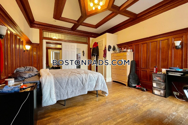 Bedroom - Fenway - Super close to BU -9/1/24 -$6350 Apartments