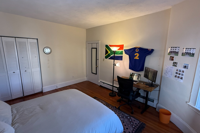 Bedroom - Renting Room On Campus (2 Bedroom Apartment)