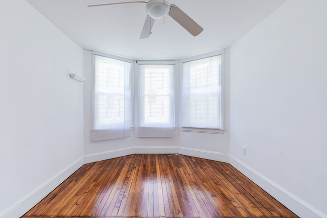 Bedroom - 1737 Monument Street Philadelphia PA 19121 Temple University Townhome