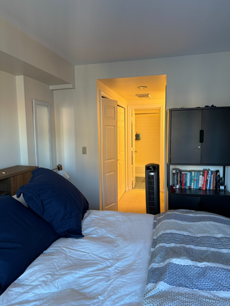 Bedroom - Summer 2 – Amazing 2b2b minutes from campus. Condo