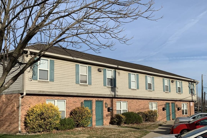 Outdoor - Evergreen Townhouse