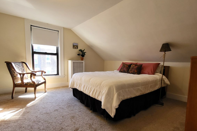 your room, will be unfurnished - private room in a shared apartment, close to Harvard Law School