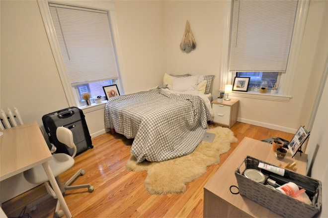 BEDROOM - 2 Bedroom Apartment (Split Style) on Symphony Rd - Available 9/1/26