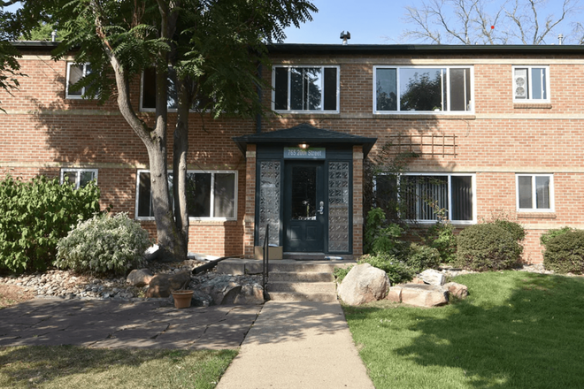 Front - 765 20th #3 Sublet / Lease Takeover.