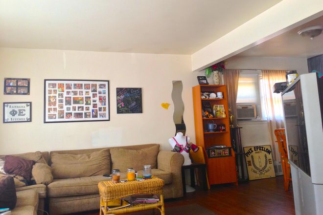 Photo - Beautiful House Next To Campus