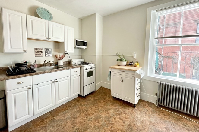 . - Sun-Drenched 2 Bed / 1 Bath available 9/1/25!! Heat&Hot Water Included!! Apartments