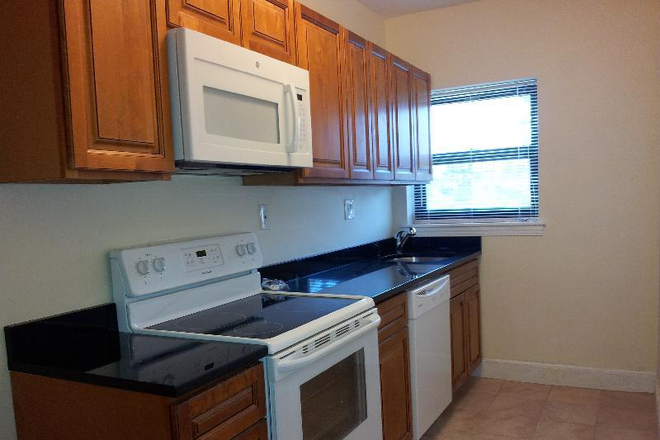 Kitchen - Wonderful 2 Bedrooms with Huge living room in Longwood Ave Walk to Campus (/1 Apartments