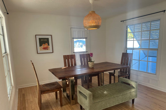 Dinning room - Beautiful Key West Style Home