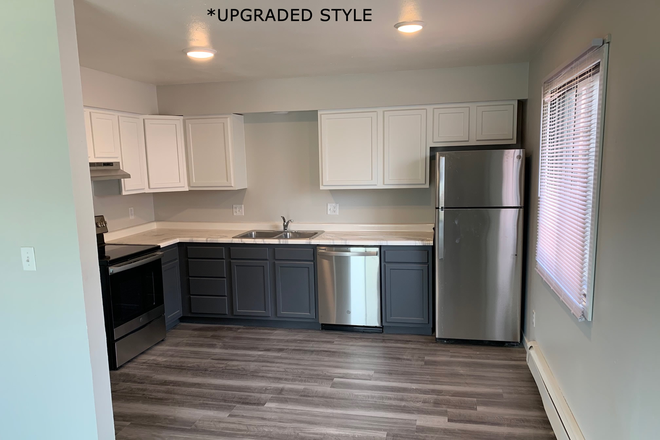 Kitchen - 25/26 - 5 blocks from campus free internet! Apartments