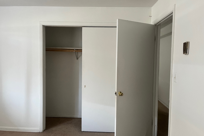 Bedroom - Apartment  that is close to the campus.