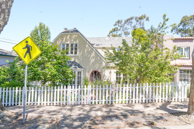  - Stunning 4 Bedroom Home In Sought After Piedmont!
