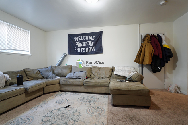 1 - SEPT 2026-Sweet Allston 3  bed/1.5 bath, H/HW inc. Big Rooms-No Broker Fee Apartments