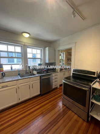 Kitchen - NO BROKER FEE! 4 Bed 1 Bath Apartment on Sunset Rd. Close to Tufts Campus