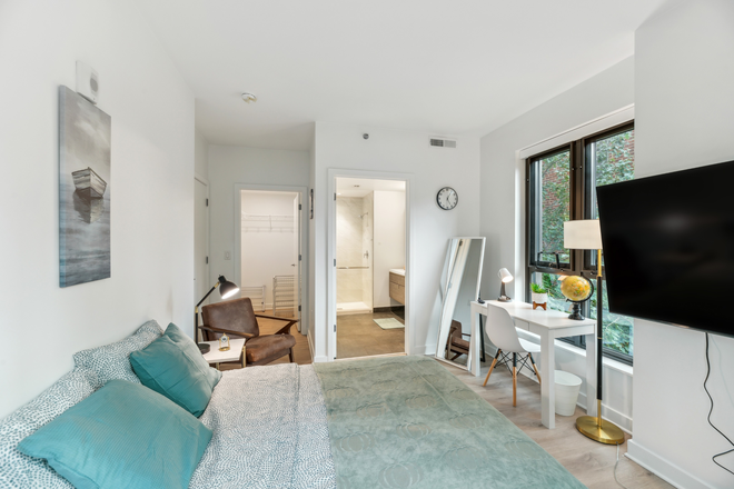 bedroom - Clifton- Furnished Private Rooms Apartments