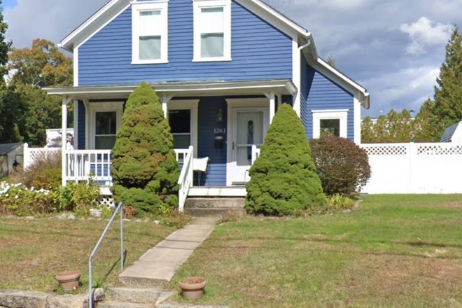 Front view of house - 3 Bedroom Fully Renovated House