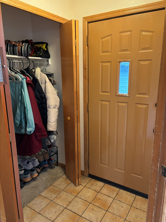2 - AVAILABLE 6/5: 4736 Edison Ln Condo