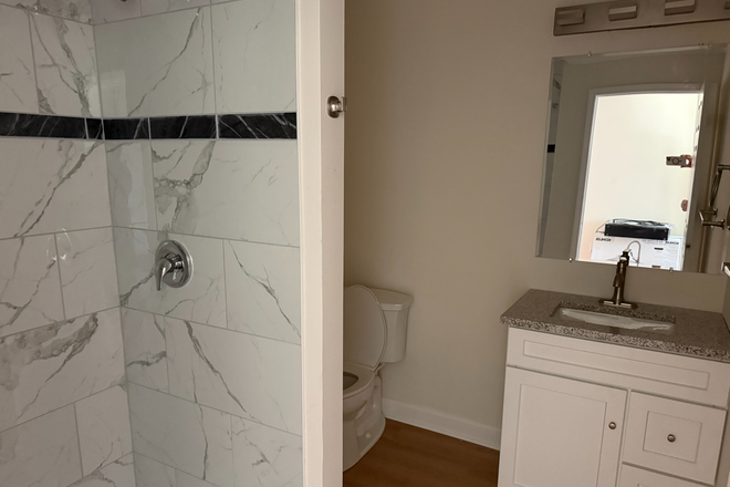 Bathroom 1 - Walk to UNC-W Renovated 3/3 House
