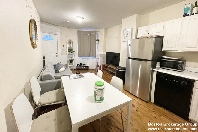 Kitchen - 2 bed 1 bath in amazing location for amazing price!! Apartments