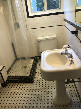Bathroom - Basement apartment