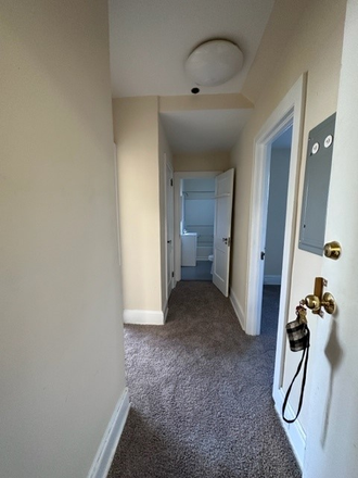 Entrance Hallway - Academic Properties, Inc. Apartments