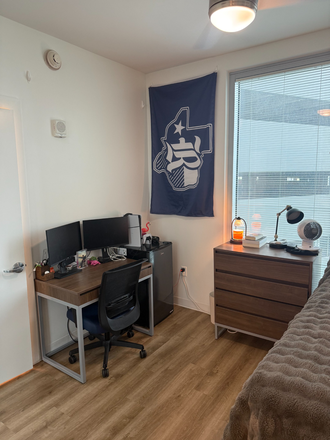 Bedroom - Life Tower Apartments