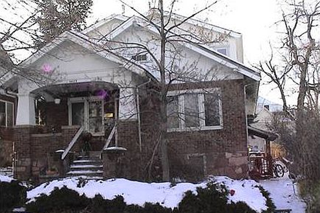 Front of the house! - House close to Campus