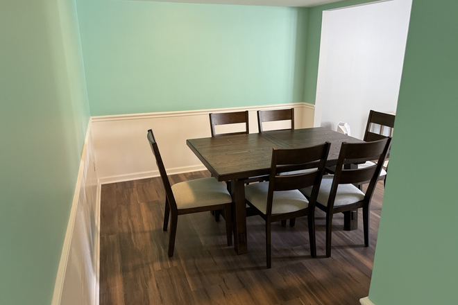 Dinning room - Stones Throw Townhome