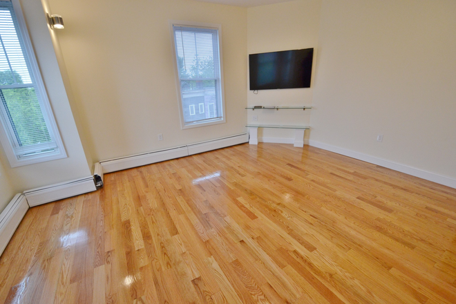 Living room - NEW! Recently Renovated 4 Bed / 2 Full Bath on Brookline st— Avail 9/1/26 · Text/Call 385-722-7303 Apartments