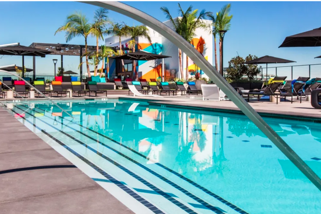 Luxury Building Amenities - Luxury Room for Rent — Looking for a Female Roommate Apartments