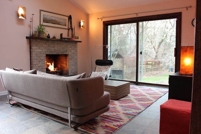 Family Room - Summer Sublet: Furnished 3BR house + Office-Princeton Kingston Road-Princeton