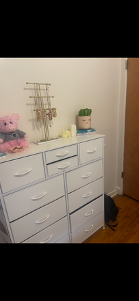 bedroom - Off-Campus House