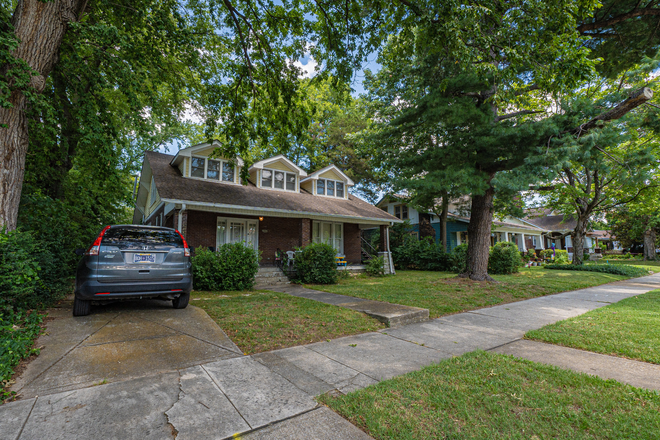 4508 Park Ave Nashville TN 37209 - Sylvan Park Bungalow 2br 1 & 1/2 baths