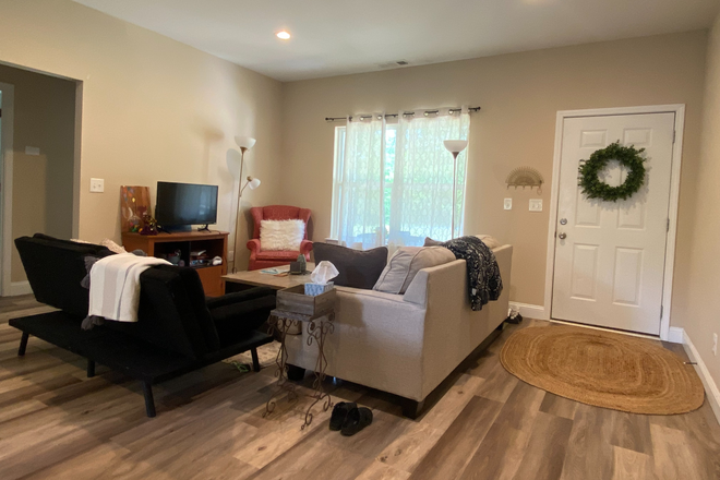 Living - 229 Yellowbluff Road House
