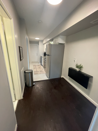 Foyer - Cozy Brentwood Suite, Fully Furnished Home in D.C.