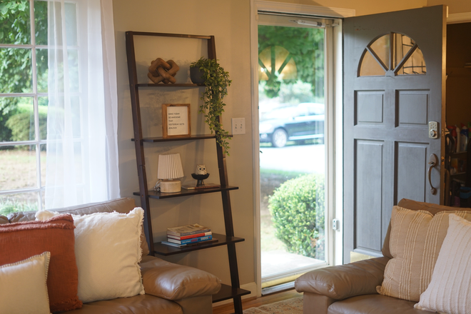 Living Room - Charming Urban Oasis w/ Private Bath available - Walk to Emory - Utilities Included House